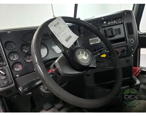 MACK CXU612 Cab