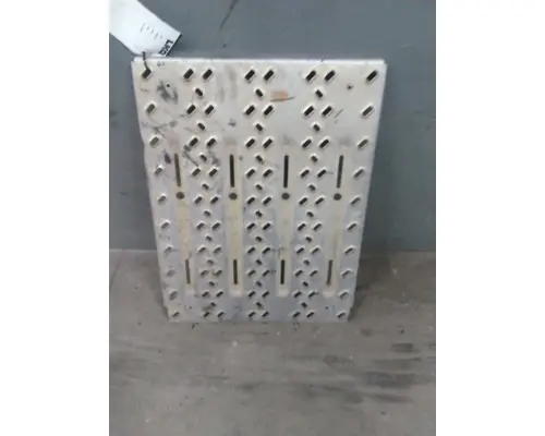 MACK CXU612 DECK (CATWALK) STEP