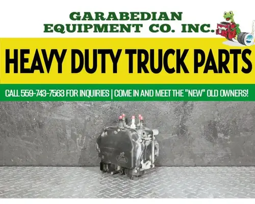 MACK CXU612 DEF Pump