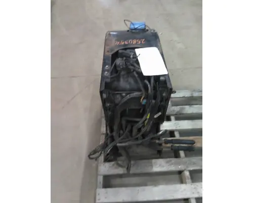 MACK CXU612 DEF TANK