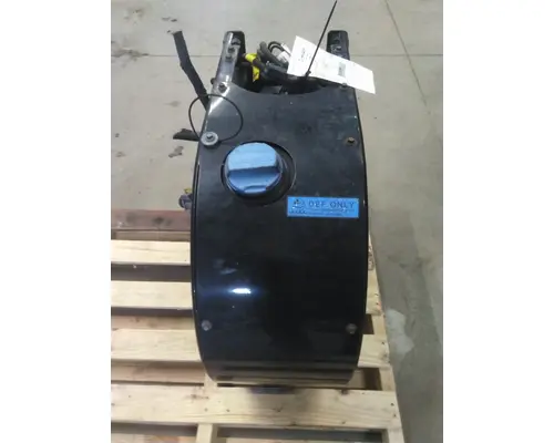 MACK CXU612 DEF TANK