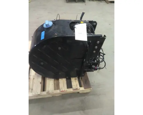 MACK CXU612 DEF TANK