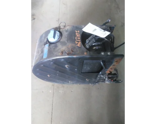 MACK CXU612 DEF TANK