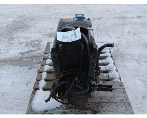 MACK CXU612 DEF TANK