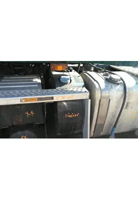 MACK CXU612 DEF TANK