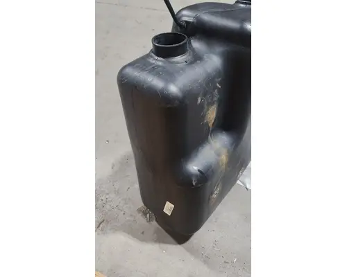 MACK CXU612 DEF Tank