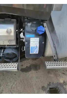 MACK CXU612 DEF Tank