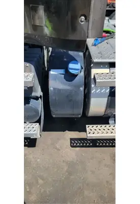 MACK CXU612 DEF Tank