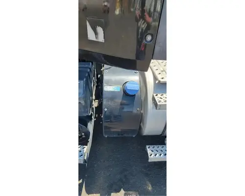 MACK CXU612 DEF Tank