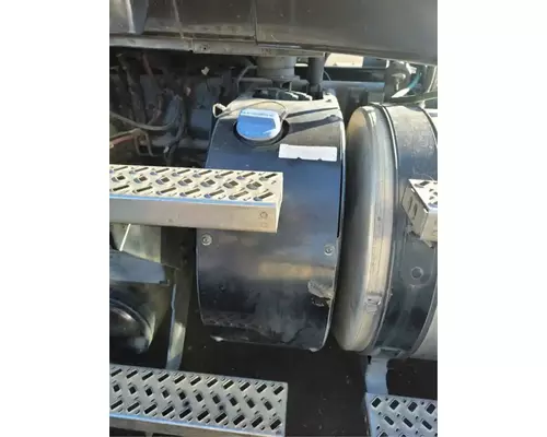 MACK CXU612 DEF Tank