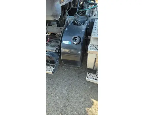 MACK CXU612 DEF Tank