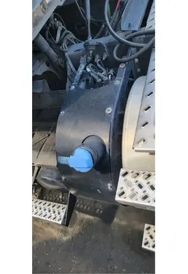 MACK CXU612 DEF Tank