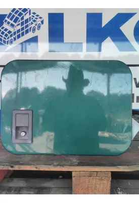 MACK CXU612 DOOR, COMPARTMENT