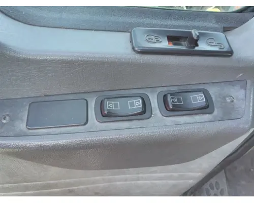 MACK CXU612 DOOR ELECTRICAL SWITCH