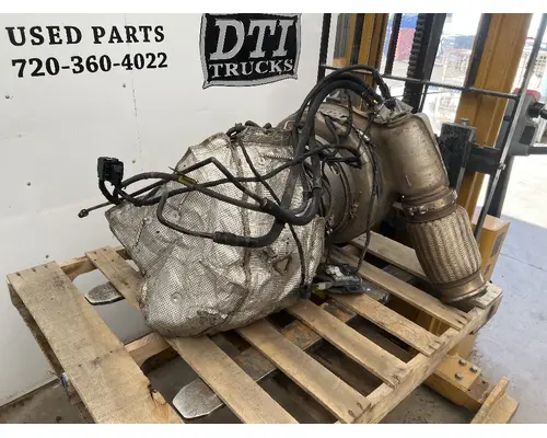 MACK CXU612 DPF (Diesel Particulate Filter)