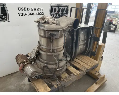 MACK CXU612 DPF (Diesel Particulate Filter)