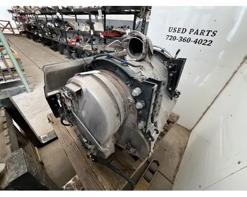 MACK CXU612 DPF (Diesel Particulate Filter)