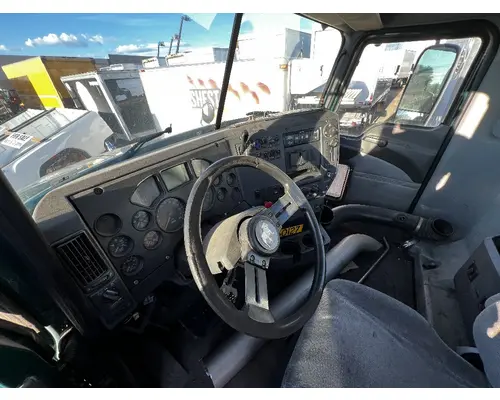 MACK CXU612 Dash Assembly