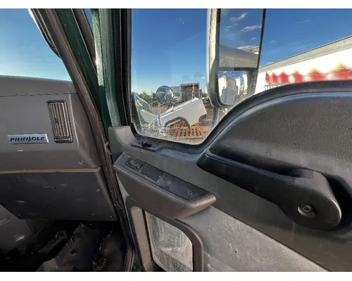 MACK CXU612 Door Assembly, Front