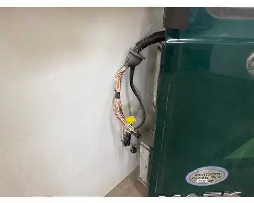 MACK CXU612 Door Assembly, Front