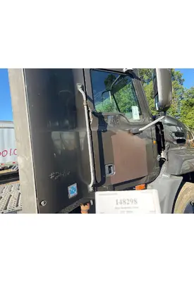 MACK CXU612 Door Assembly, Front