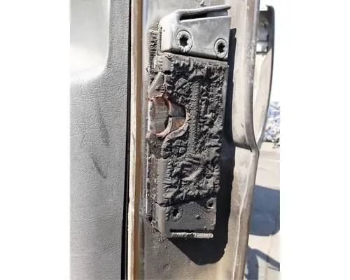 MACK CXU612 Door Assembly, Front