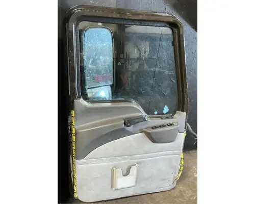 MACK CXU612 Door Assembly, Front