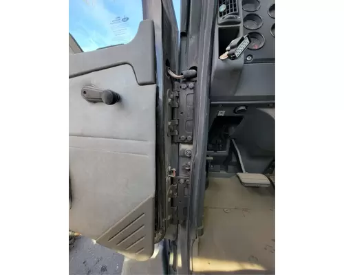 MACK CXU612 Door Assembly, Front