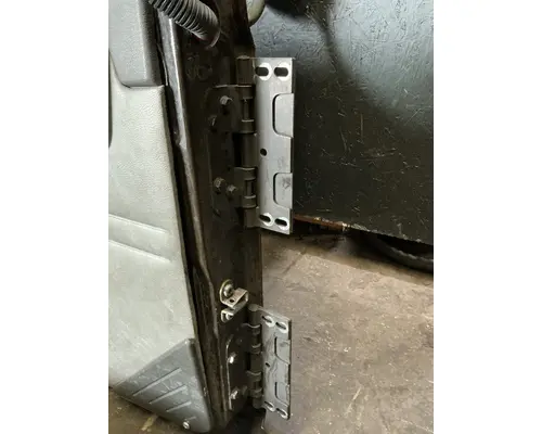 MACK CXU612 Door Assembly, Front