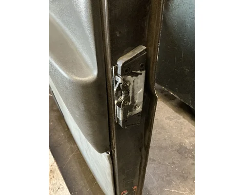 MACK CXU612 Door Assembly, Front