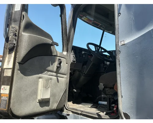 MACK CXU612 Door Assembly, Front