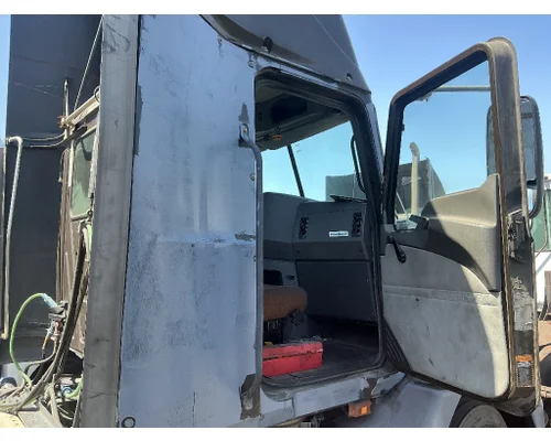 MACK CXU612 Door Assembly, Front