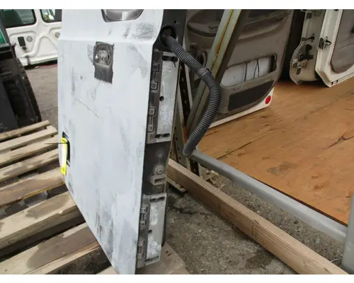 MACK CXU612 Door Assembly, Front