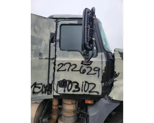 MACK CXU612 Door Assembly, Front