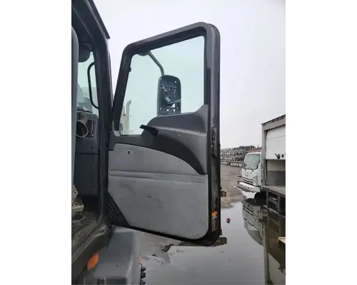 MACK CXU612 Door Assembly, Front