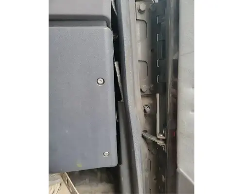 MACK CXU612 Door Assembly, Front