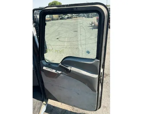 MACK CXU612 Door Assembly, Front