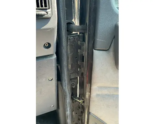 MACK CXU612 Door Assembly, Front