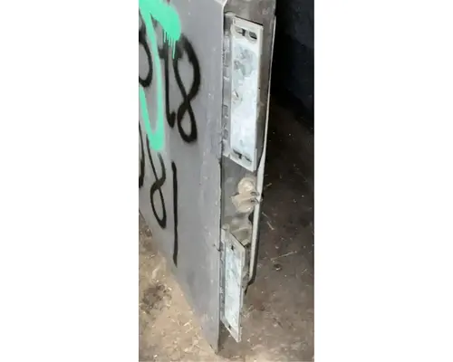 MACK CXU612 Door Assembly, Front