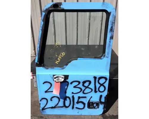 MACK CXU612 Door Assembly, Front