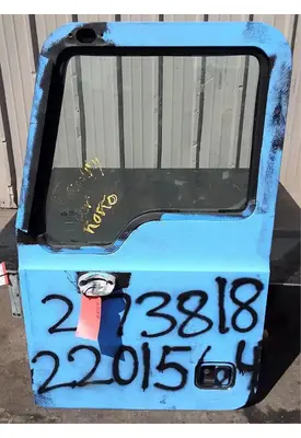 MACK CXU612 Door Assembly, Front