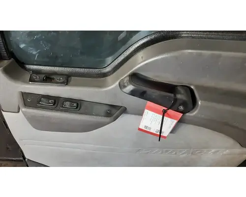 MACK CXU612 Door Assembly, Front