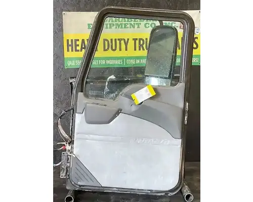 MACK CXU612 Door Assembly, Front