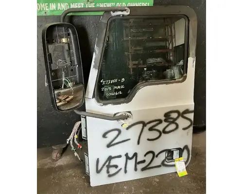 MACK CXU612 Door Assembly, Front