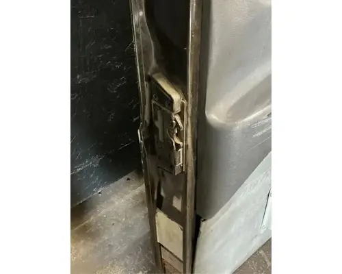 MACK CXU612 Door Assembly, Front