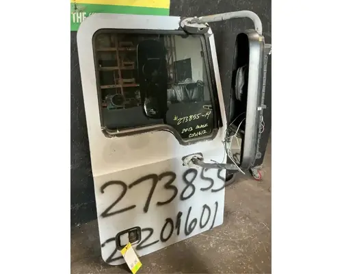 MACK CXU612 Door Assembly, Front