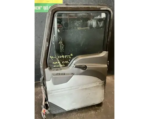 MACK CXU612 Door Assembly, Front