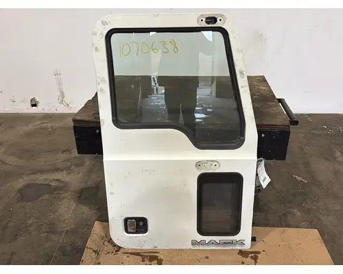 MACK CXU612 Door Assembly