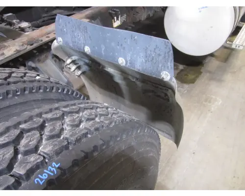 MACK CXU612 FENDER, QUARTERHALF REAR