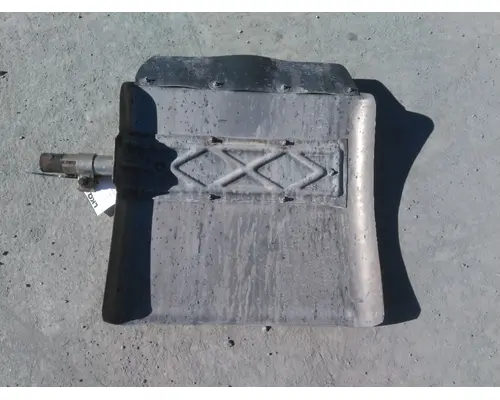 MACK CXU612 FENDER, QUARTERHALF REAR